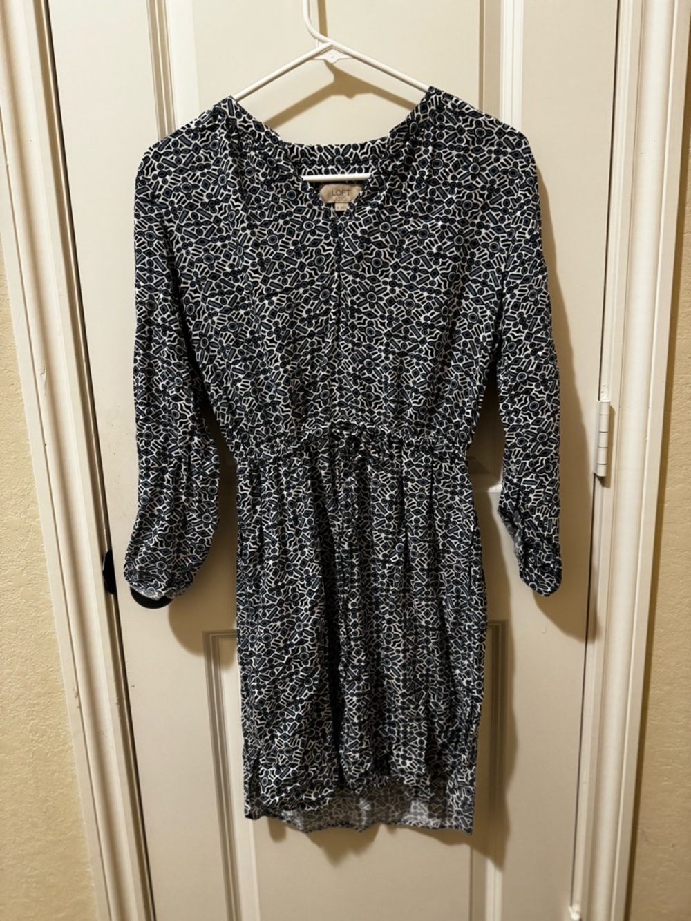 Ann Taylor LOFT Navy and White Geometric Print V-Neck Dress